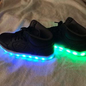 light up shoes sketchers